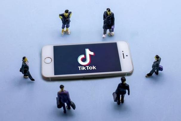 TikTok Introduces “Video Comet” for Celestial Content 