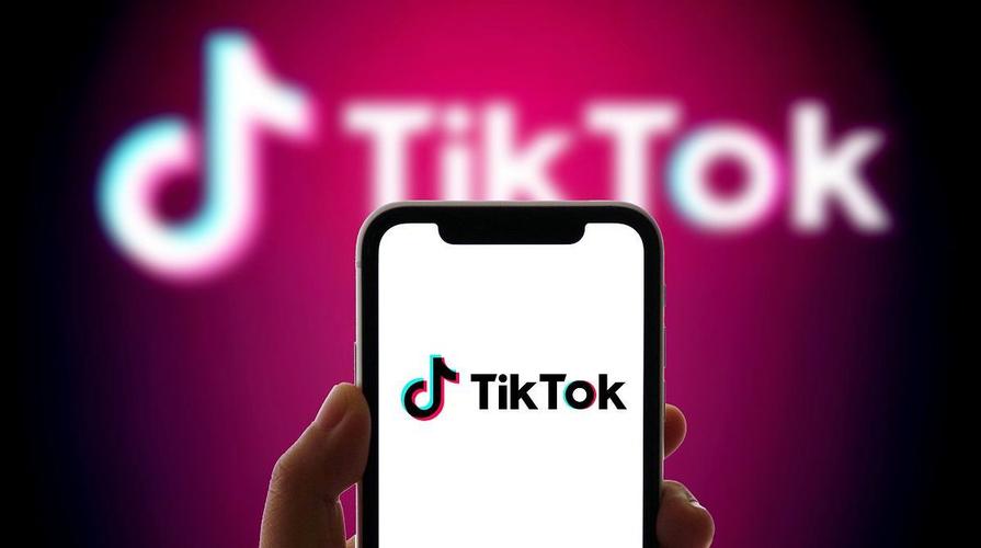 Breaking: Analysis Shows TikTok's Role in Democratizing Art Criticism and Appreciation